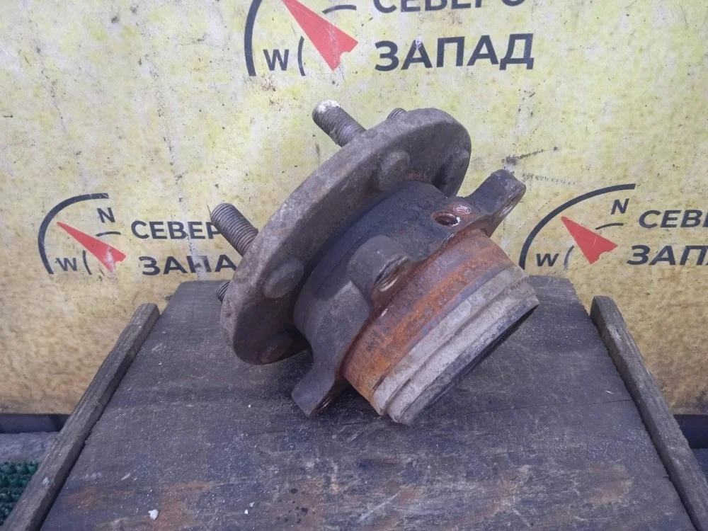 Ступица Nissan Patrol 2012 402021LB0A Y62 VK56VD, передняя