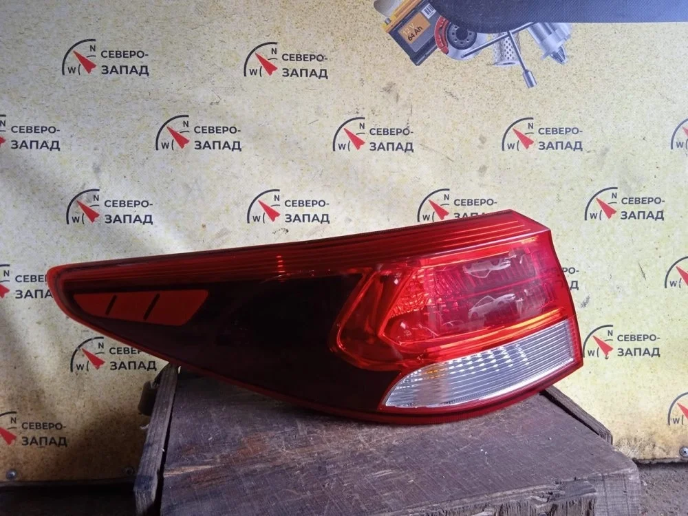 Фонарь наружний Kia Rio 2018 92401H0000 FB G4LC, левый