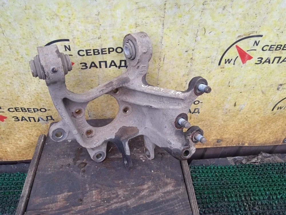 Кулак поворотный Kia Optima 2017 52720C1100 JF G4KJ, задний правый