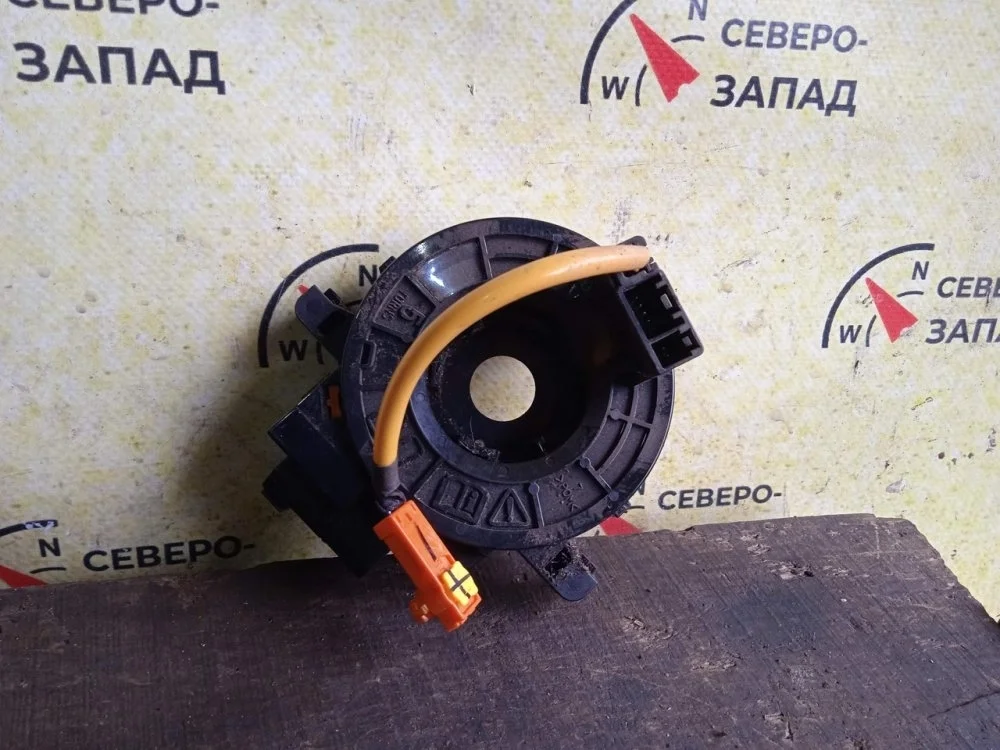 Лента подрулевая SRS Toyota Hilux 2013 843060K051 KUN25 2KDFTV