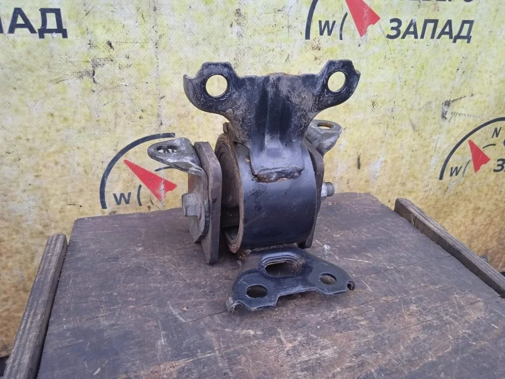 Подушка двигателя Mitsubishi Asx 2013 MN101574 GA2W 4B11, левая