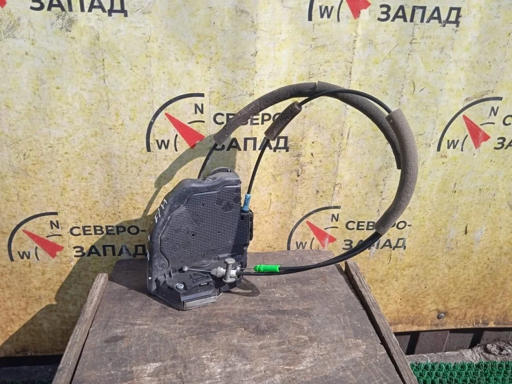 Замок двери Toyota Highlander 2012 6905033120 GSU45 2GRFE, задний правый