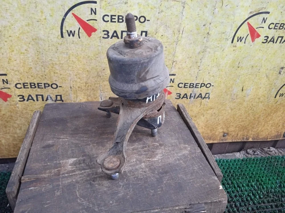 Подушка двигателя Toyota Highlander 2012 1236231060 GSU45 2GRFE, правая