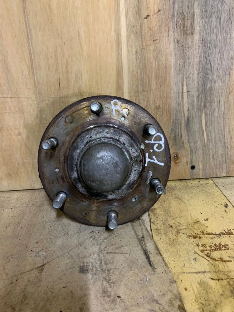 Ступица Mitsubishi L200 2019 3880A036 SUV (4N15) UBT2985, передняя