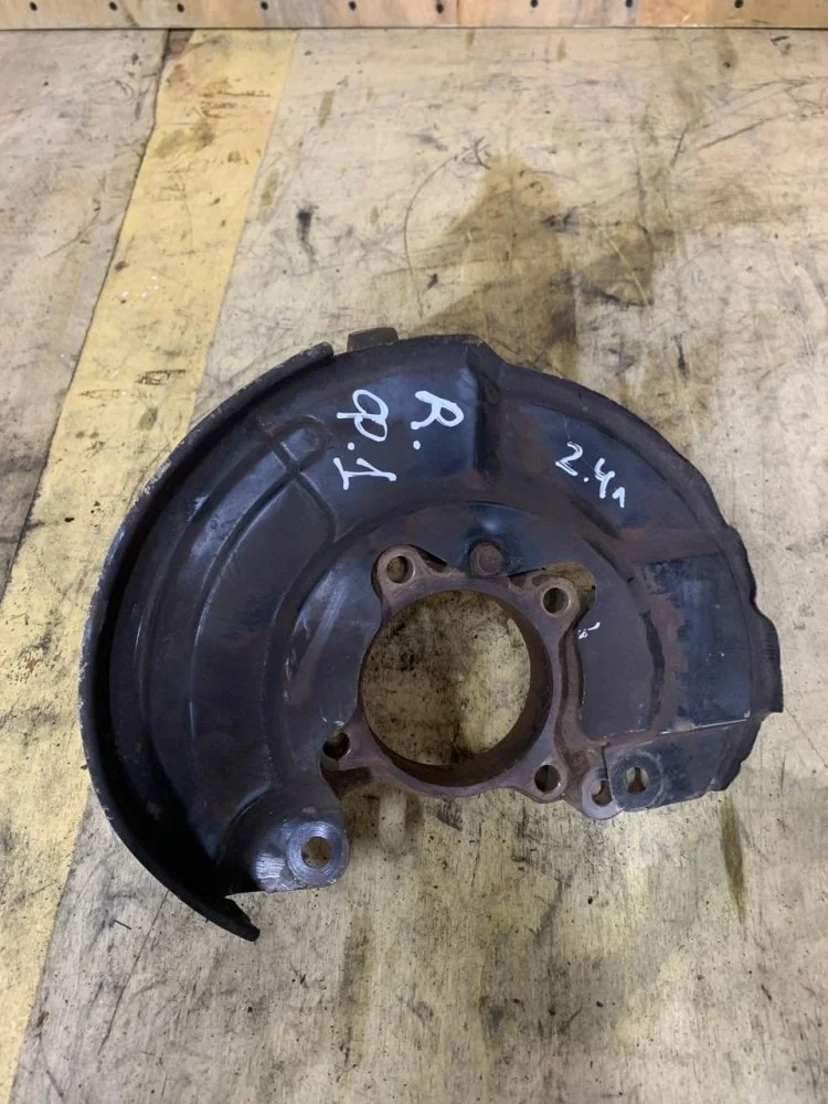 Кулак поворотный Mitsubishi L200 2019 3870A110 SUV (4N15) UBT2985, передний правый