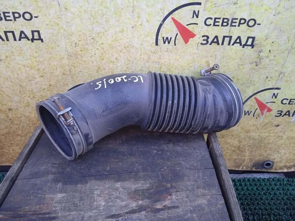 Воздуховод воздушного фильтра Toyota Land Cruiser 2009 1788151031 VDJ200 1VDFTV