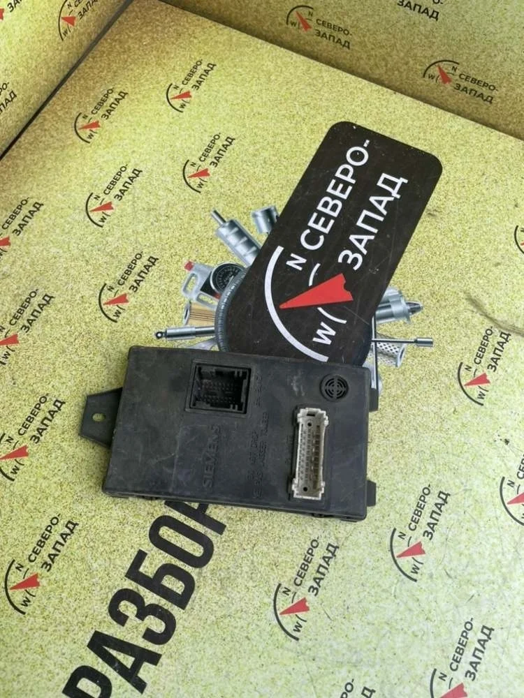 Блок комфорта Renault Symbol 2005 8200103749A K7J700