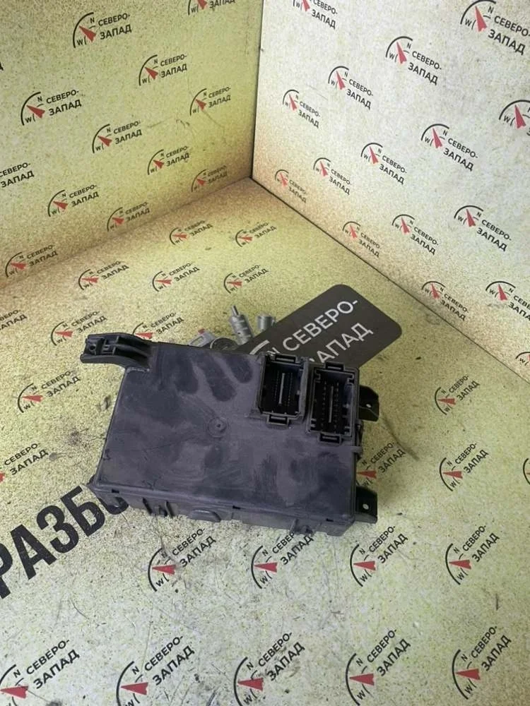 Блок предохранителей Opel Corsa 13265078 D