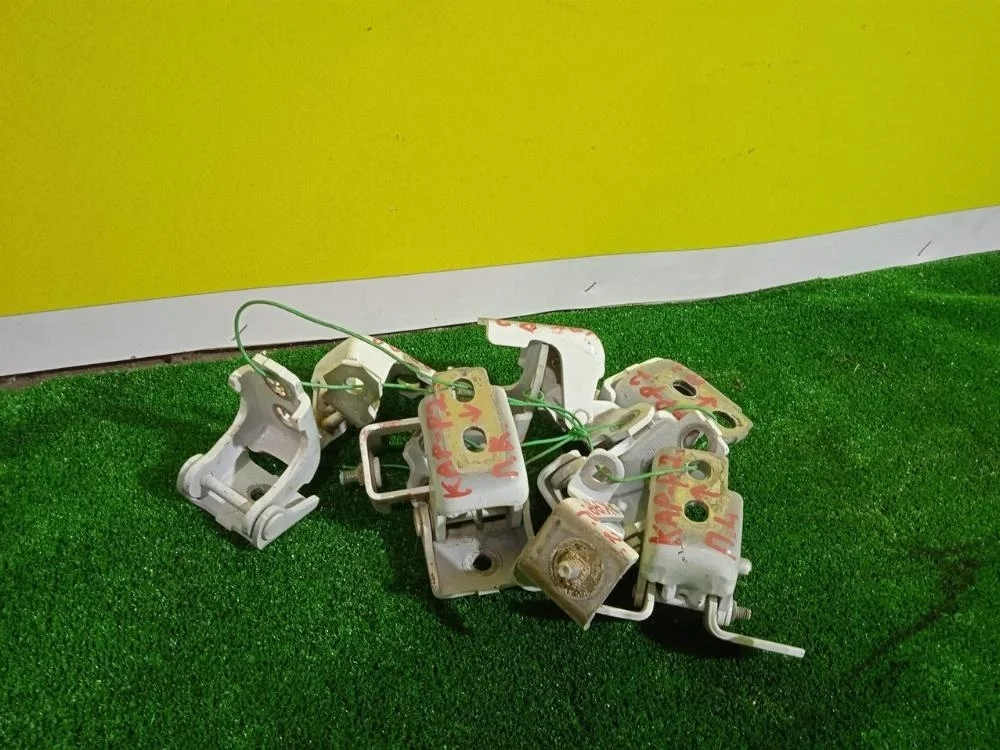 Петля двери Renault Kaptur 2021 804200013R XHA H4M441, передняя правая