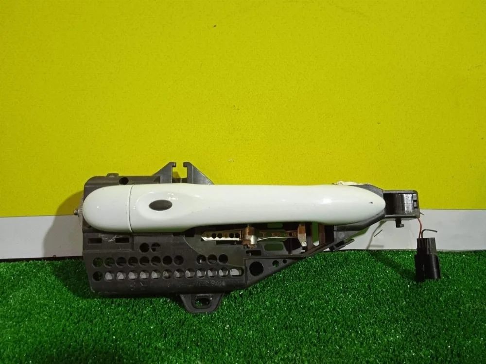 Ручка двери Renault Kaptur 2021 806706656R XHA H4M441, передняя правая