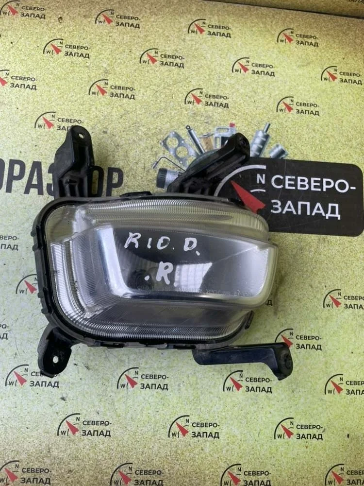 Противотуманная фара Kia Rio 2011-2017 922084Y000 QB, передняя левая