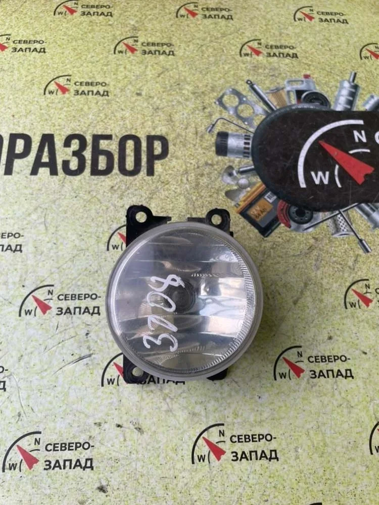 Противотуманная фара Peugeot 3008 2009-2016 6208Q3, передняя левая