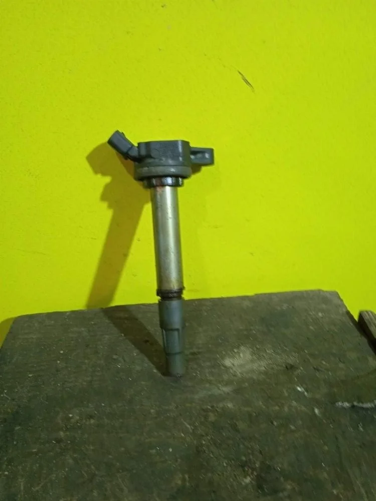 Катушка зажигания Toyota Corolla 2006 9091902258 150 1ZRFE