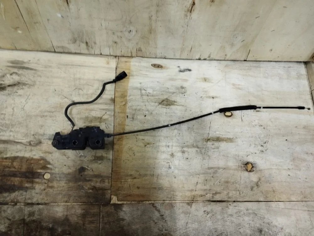 Замок капота Volkswagen Amarok 2016 2H0823509B CSHA