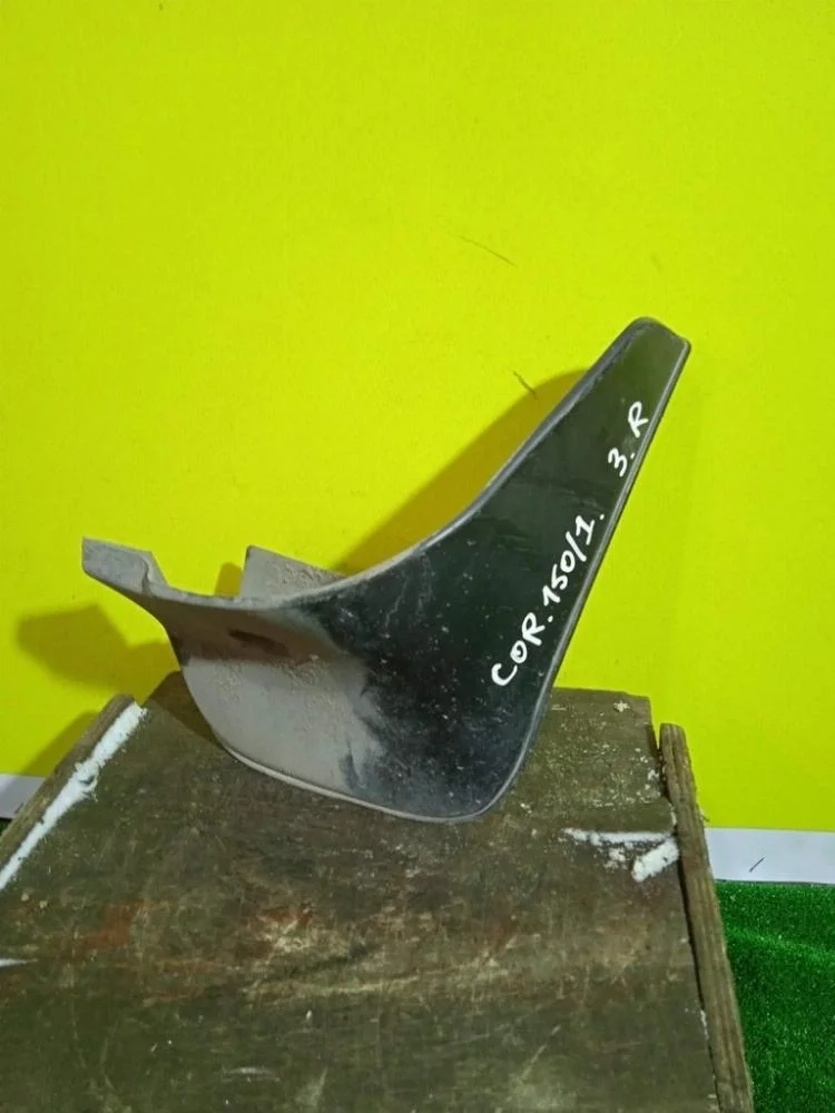 Брызговик Toyota Corolla 2006 7662512530 150 1ZRFE, задний правый