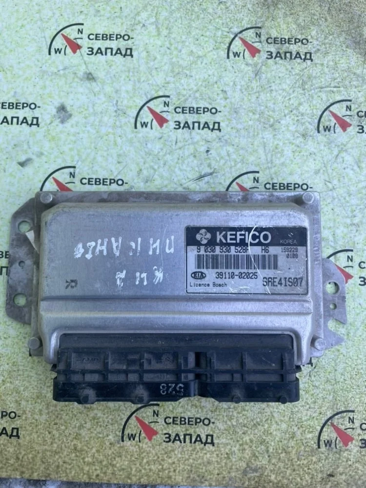 Блок управления двигателем Kia Spectra 2008 391102X335
