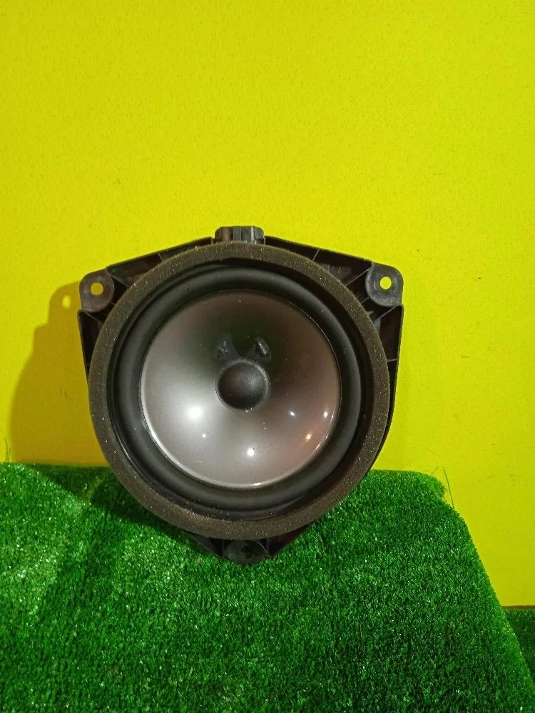 Динамик Lexus RX300 2018 8616078060 AGL25L 8ARFTS, задний