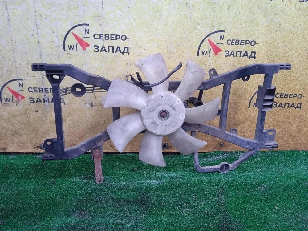 Диффузор радиатора Renault Logan 2019 214810048R L52 K7M812