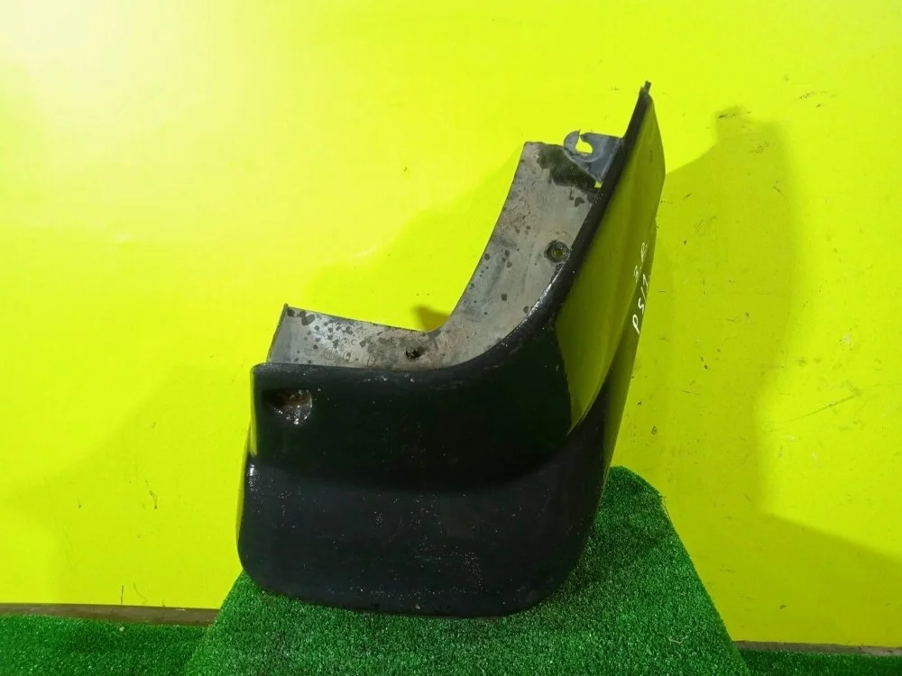 Брызговик Mitsubishi Pajero Sport 2010 5370A449 KH 4D56-6-DEL, задний правый