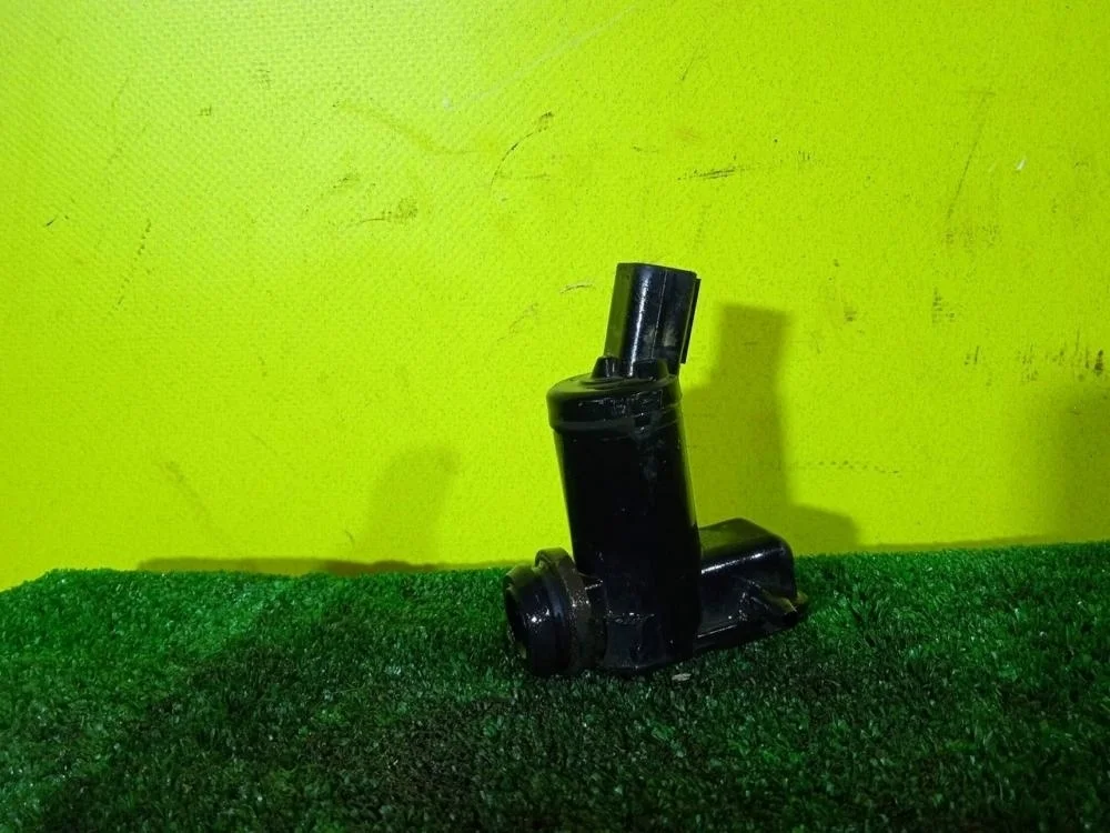 Насос омывателя Mitsubishi Pajero Sport 2010 MN182397 KH 4D56-6-DEL