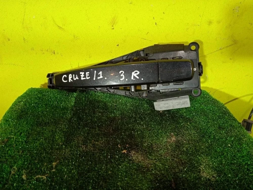 Ручка двери Chevrolet Cruze 2012 92233089 J300 F16D3, задняя правая