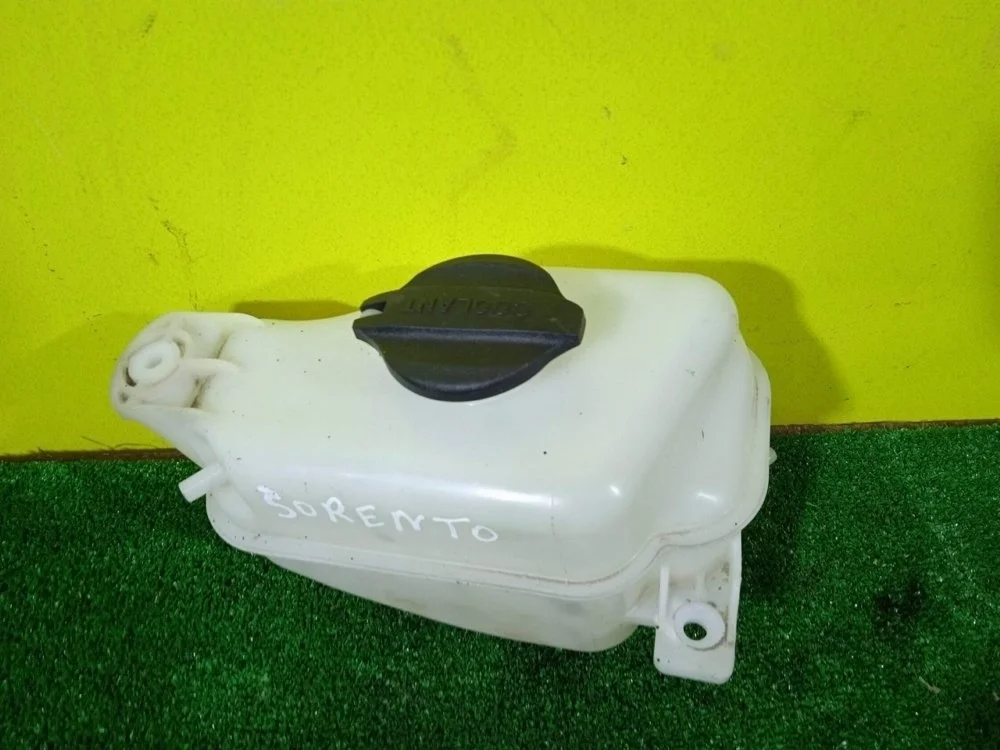 Бачок расширительный Kia Sorento 2020 254302W000 UM D4HB