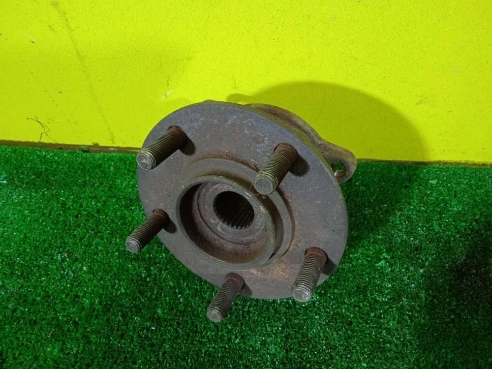 Ступица Mitsubishi Outlander XL 2007 3785A019 CW 6B31-0-70L, задняя