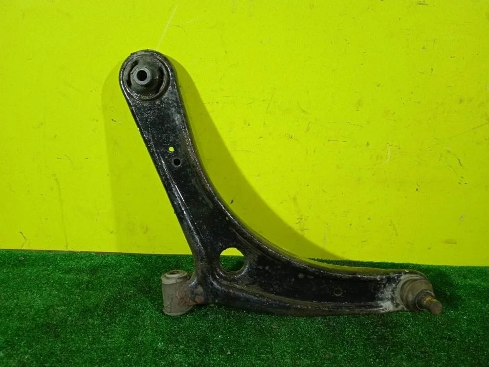 Рычаг Mitsubishi Outlander XL 2007 4013A009 CW 6B31-0-70L, передний левый