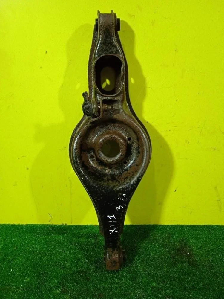 Рычаг поперечный Mitsubishi Outlander XL 2007 4113A037 CW 6B31-0-70L, задний левый