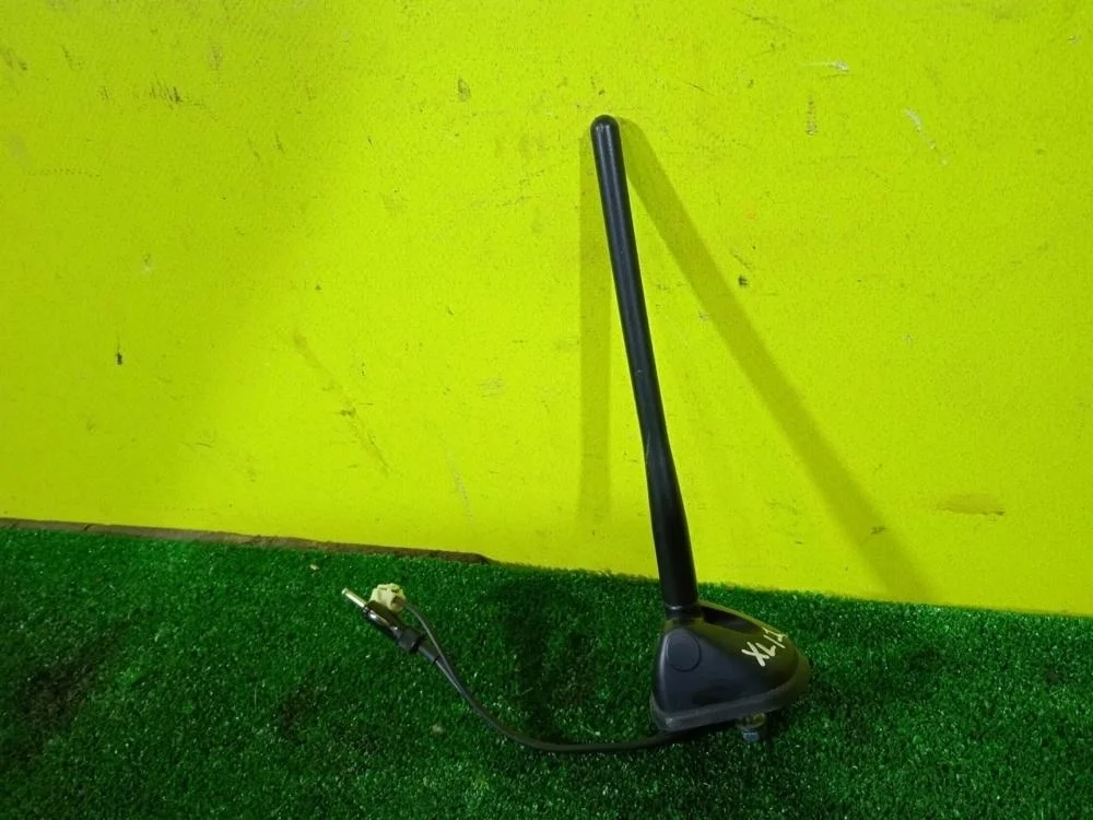 Антенна Mitsubishi Outlander XL 2007 8723A122 CW 6B31-0-70L