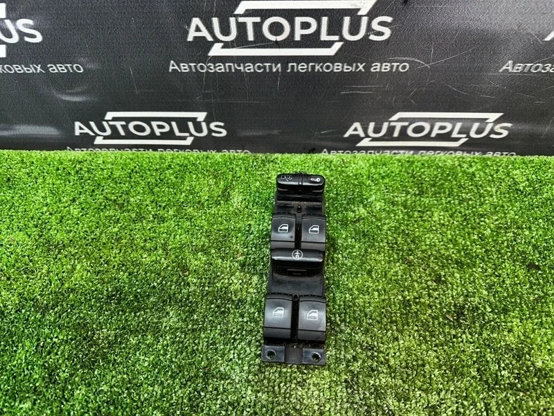 Блок управления стеклоподъемниками Volkswagen Bora 1999 1J4959857 СЕДАН 1.6 AKL, передний левый