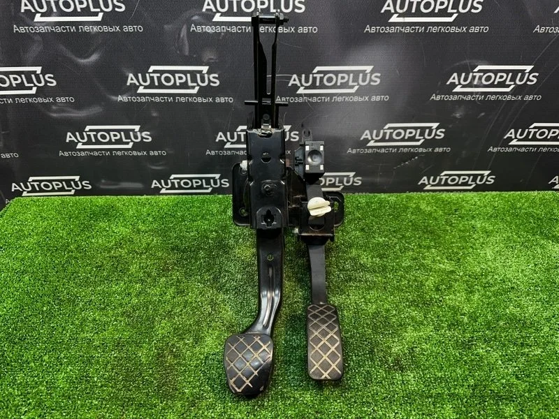 Педали газ/тормоз Volkswagen Bora 1999 1J1721111C СЕДАН 1.6 AKL