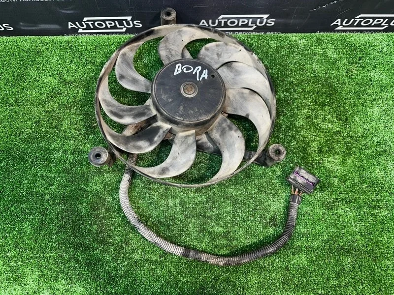 Вентилятор радиатора Volkswagen Bora 1999 1J0959455M СЕДАН 1.6 AKL