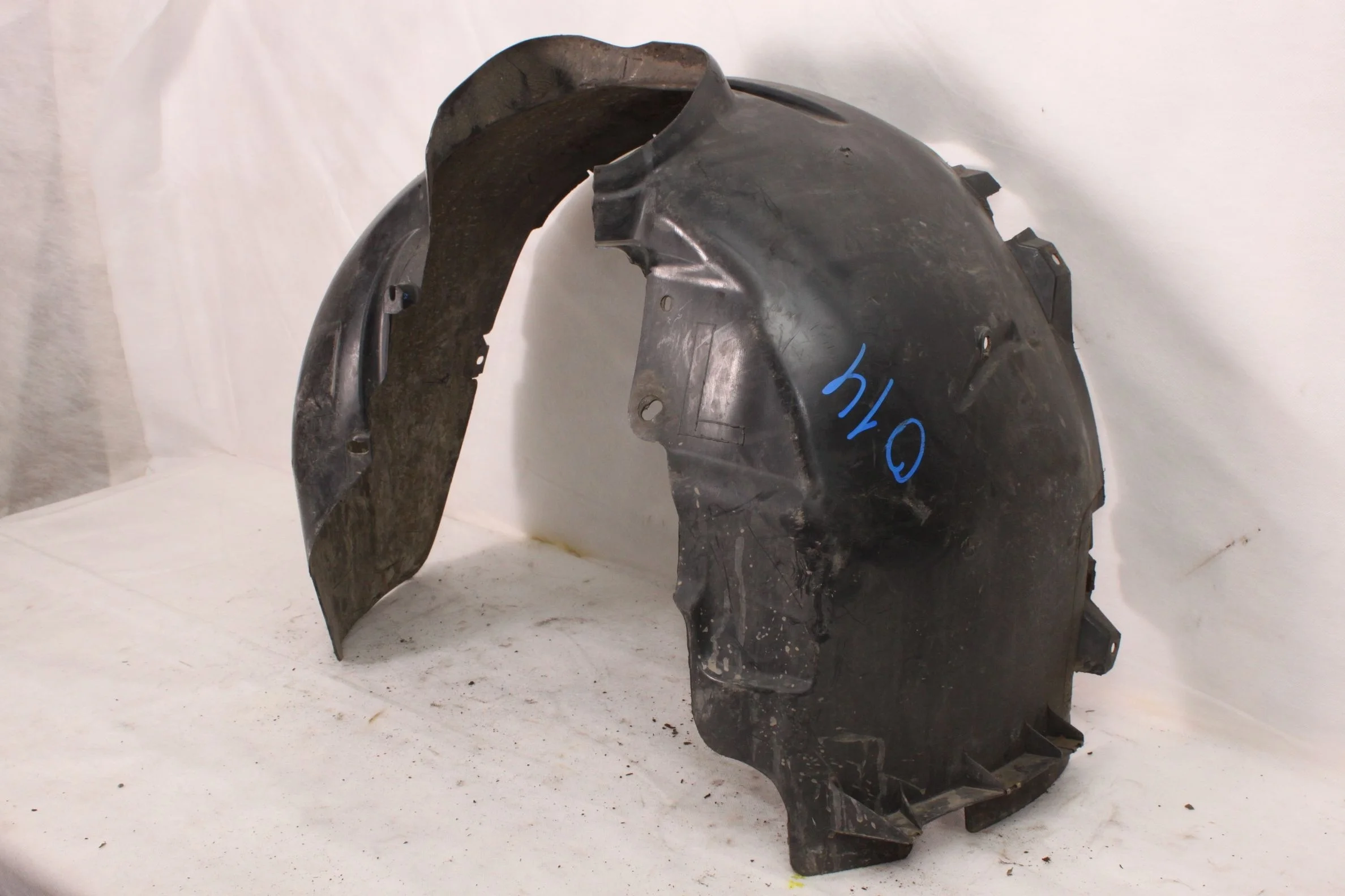 Подкрылок передний левый б/у Форд Фокус 2