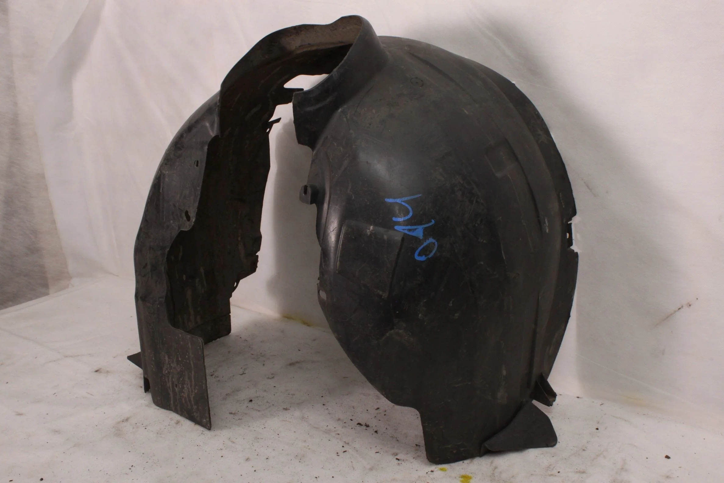 Подкрылок передний правый б/у Форд Фокус 2