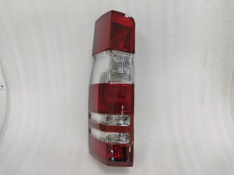 Фонарь Mercedes-Benz Sprinter W906