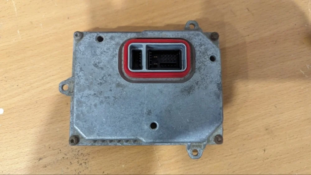 Блок розжига ксенона Audi A4 8E0907391B B7