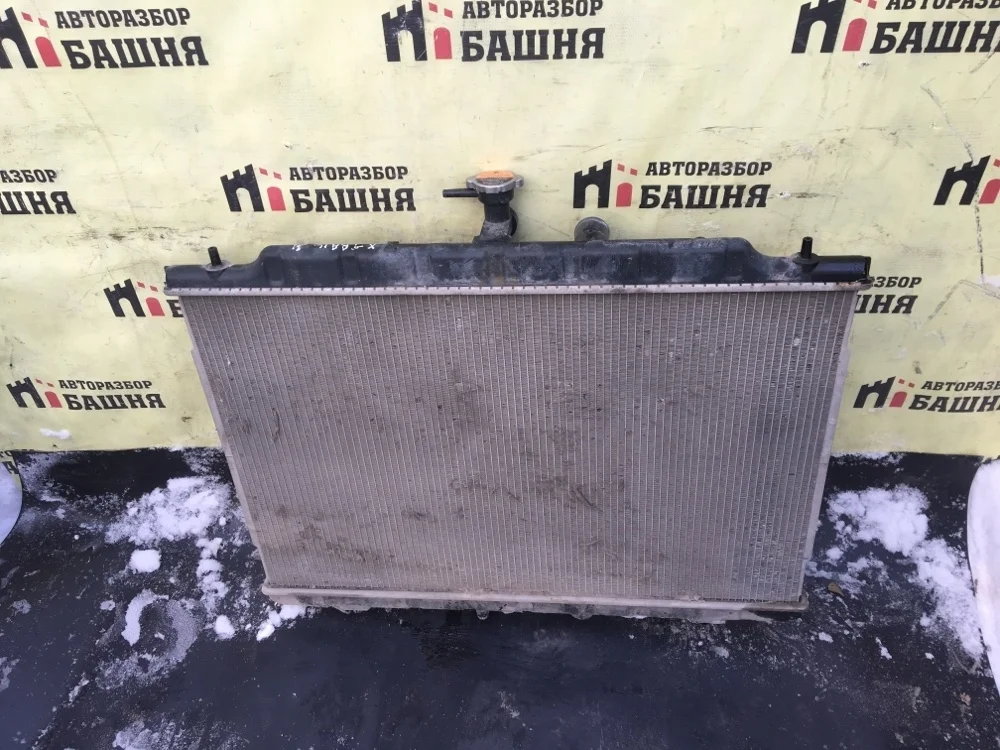 Радиатор охлаждения двигателя Nissan X-Trail 21400JG45B T31