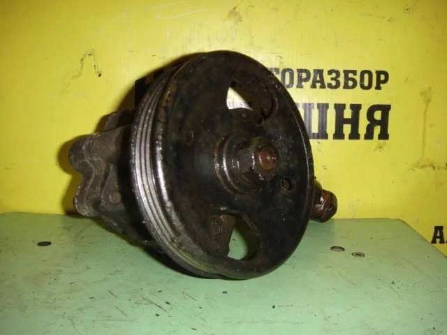 Насос гидроусилителя Nissan Navara 491103X01A