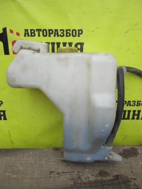 Бачок расширительный Nissan Primera 21710BM410 P12