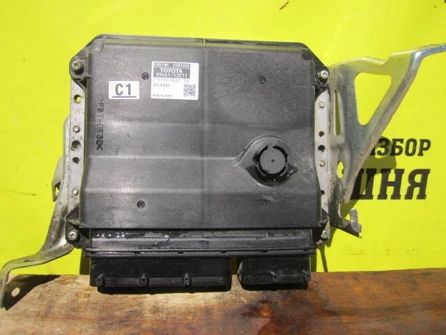 Блок управления двс Toyota Corolla 8966112С11 ZRE150 1ZR
