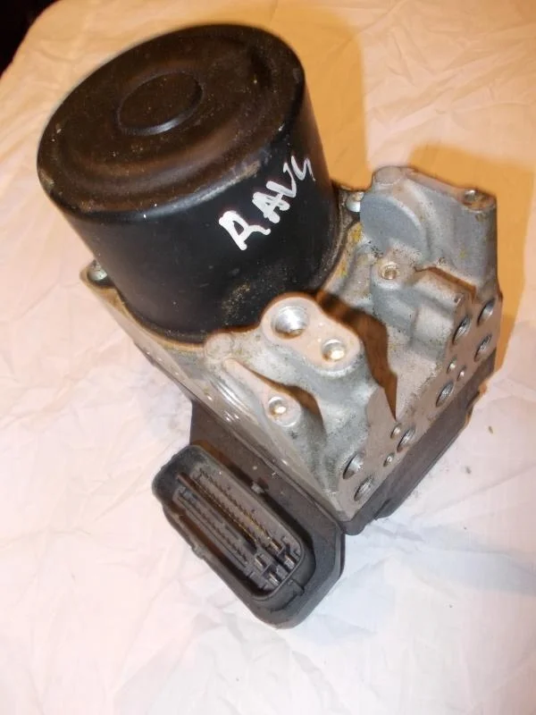 Блок управления ABS Toyota Rav4 4405042180