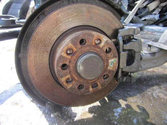 Диск тормозной Skoda Octavia 1K0615601AA, задний