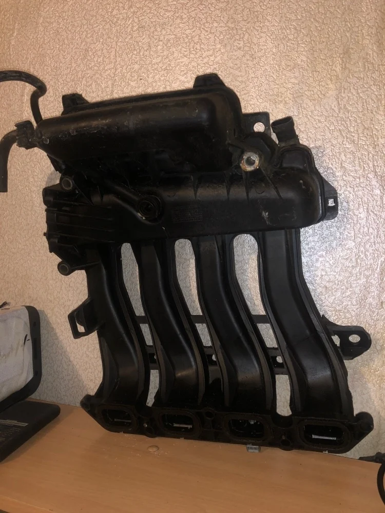 Коллектор впускной Renault Megane 8200647713