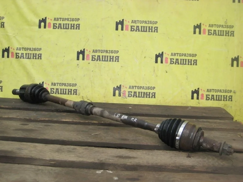 Привод Mitsubishi Lancer 3815A108 CY 4B11, правый