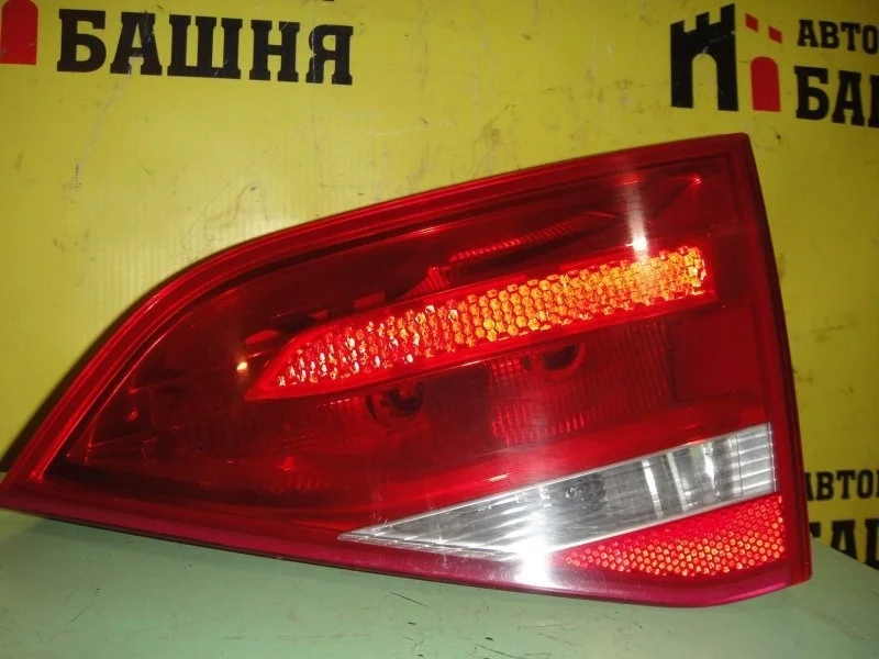 Фонарь Audi A4 8K5945094D B8, левый