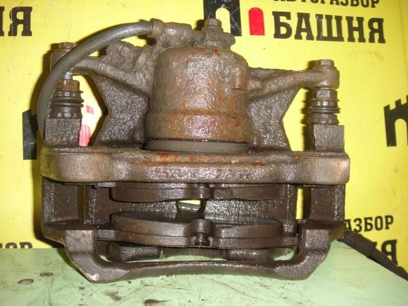 Суппорт Volkswagen Golf 8V0615123 7, передний левый