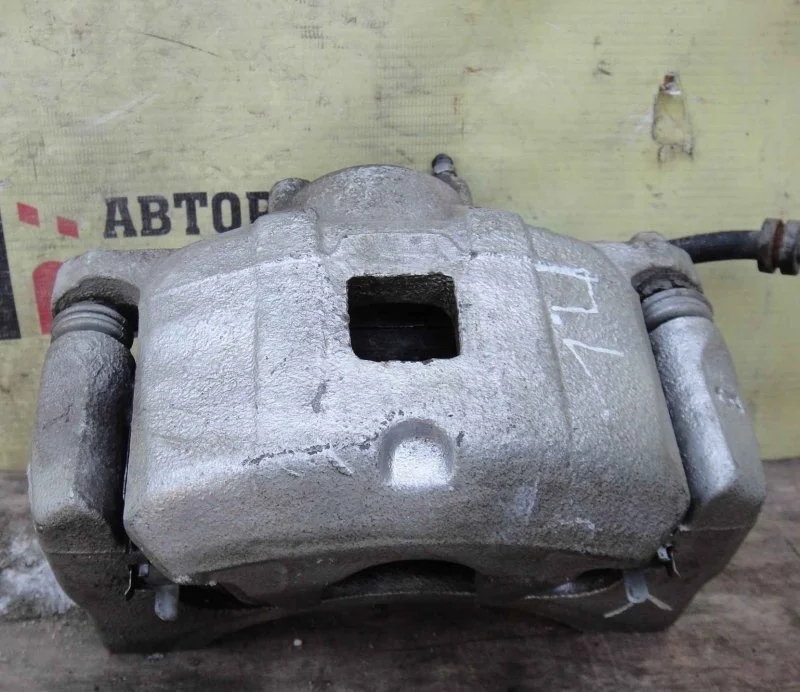 Суппорт Mitsubishi Outlander 4605A861 GF 4B12, передний левый