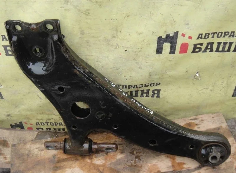 Рычаг подвески Lexus RX450H 2015 4806948070 GYL25, передний левый