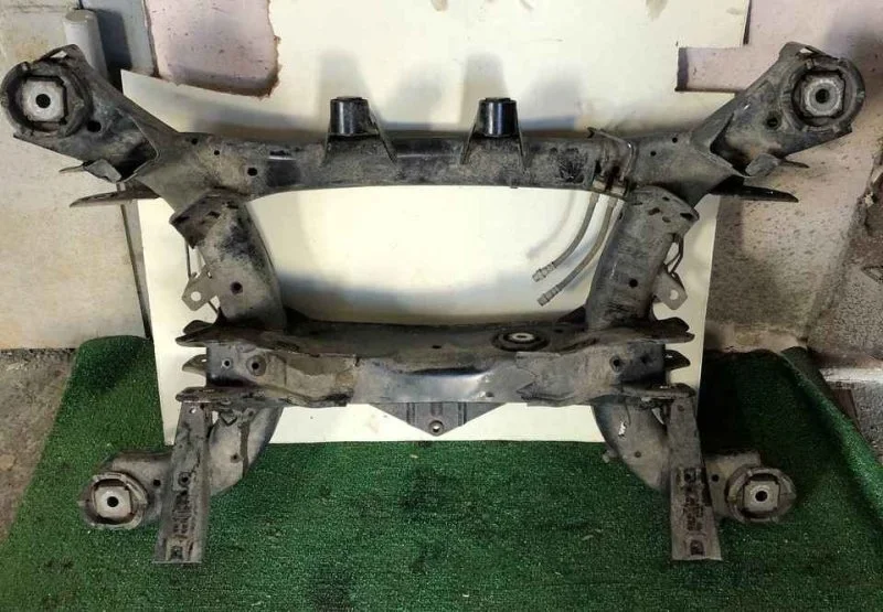 Балка Bmw X5 33316863815 F15, задняя